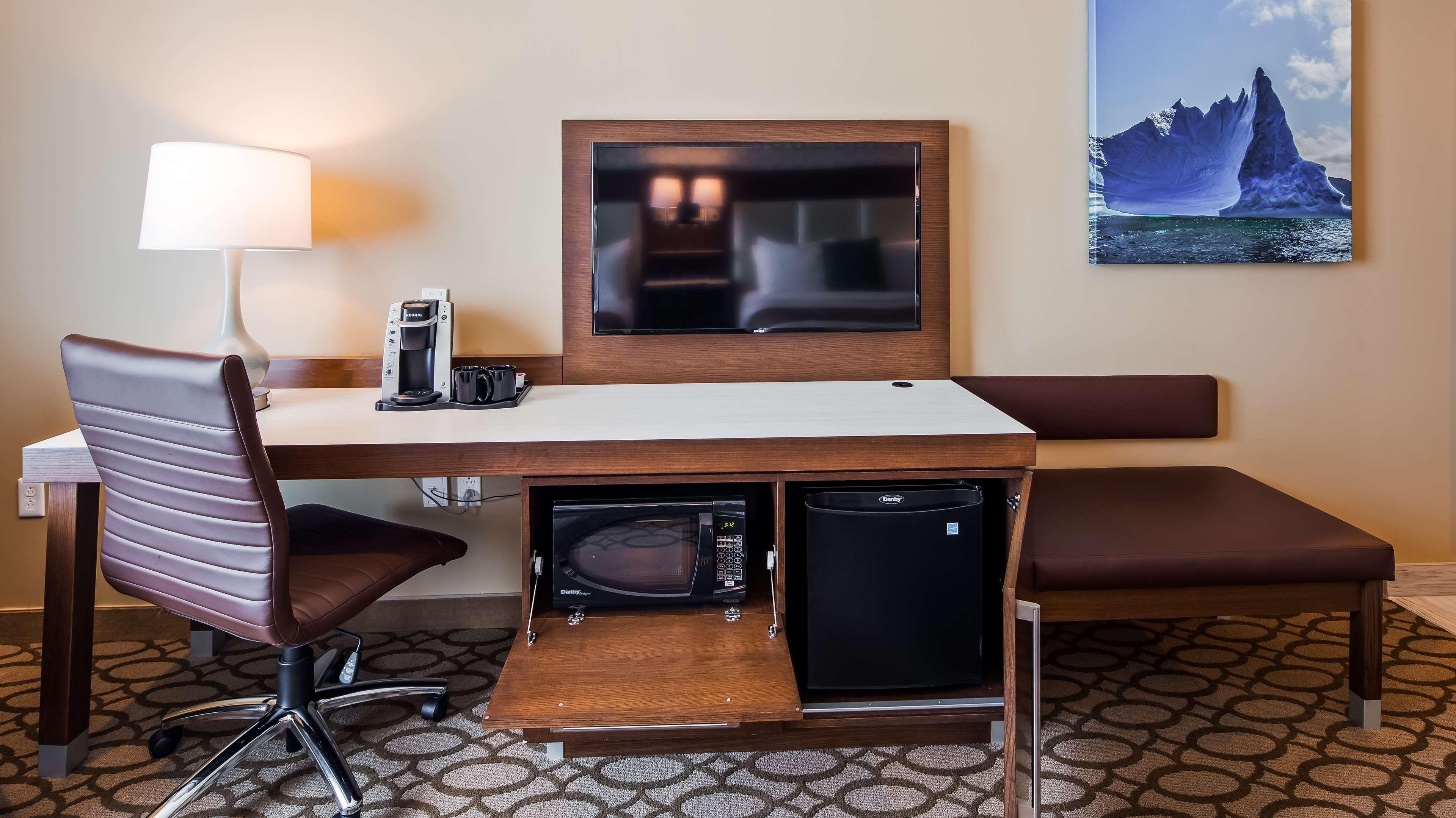 Best Western Plus St. John'S Airport Hotel And Suites Exterior foto
