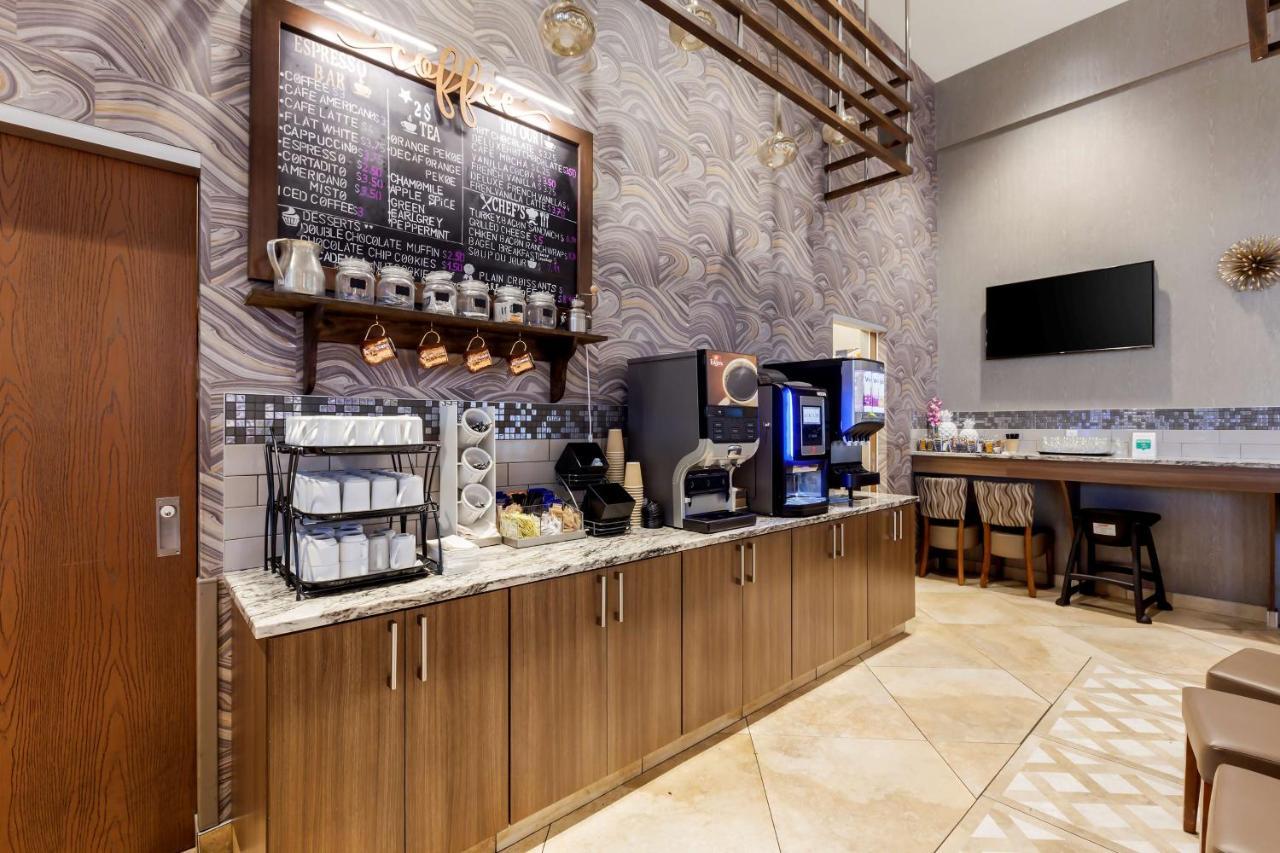 Best Western Plus St. John'S Airport Hotel And Suites Exterior foto